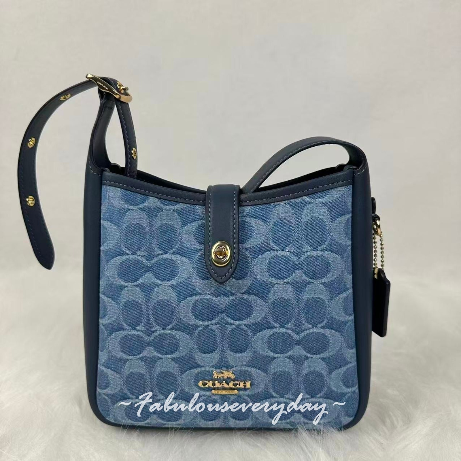 Coach Hadley Mini Crossbody Bag In Signature Denim/Gold/Indigo Ccz44 Nwt